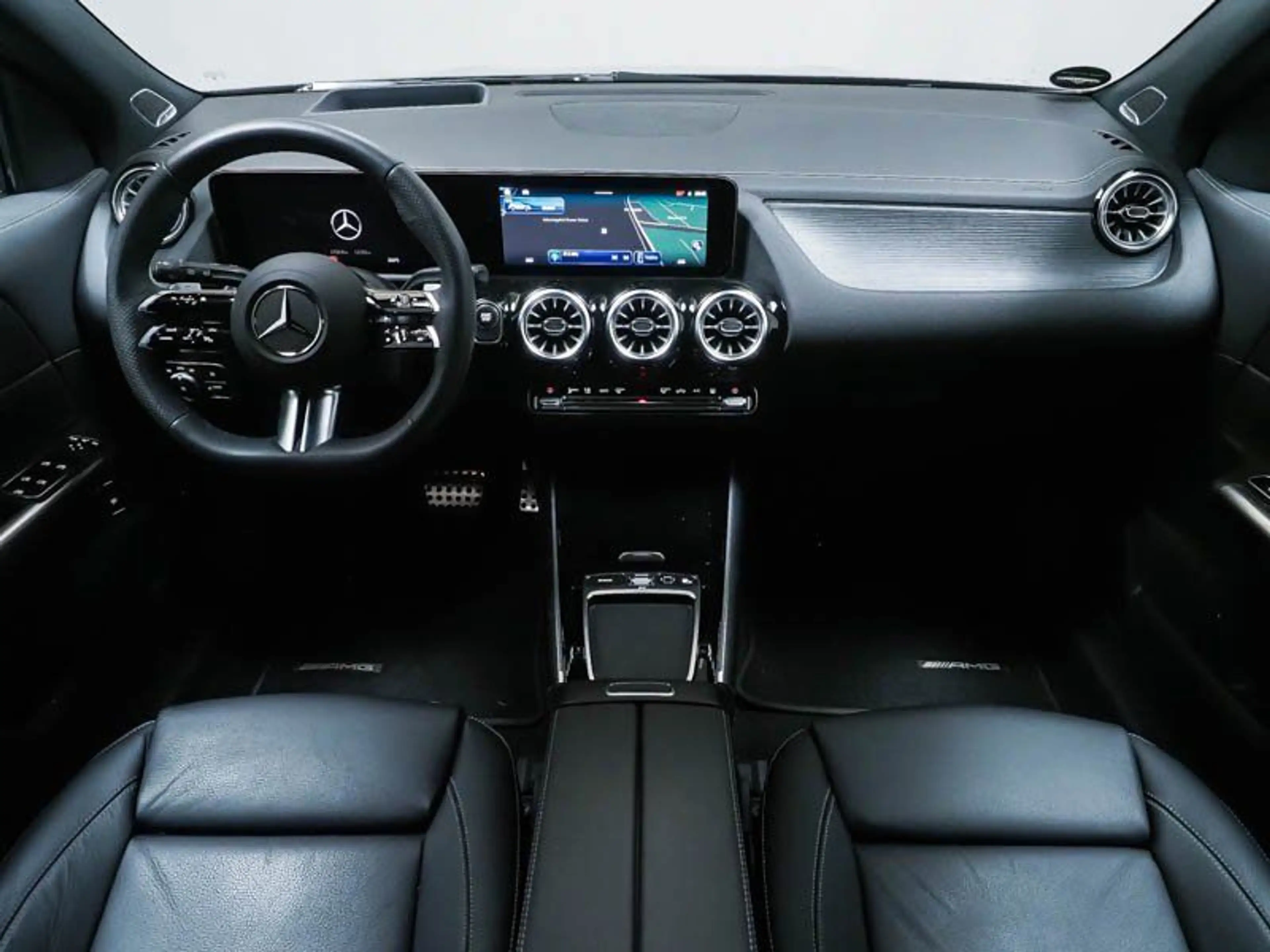 Mercedes-Benz EQA 300 4M AMG PREM+AHK+FAHRASSI+HUD+360°+MEMORY — photo 8