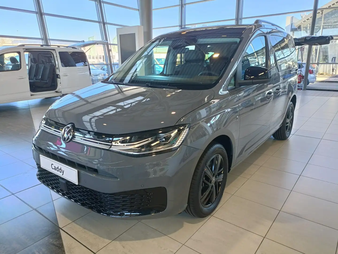 Volkswagen Caddy 4 Motion Edition Autocarro 5 posti 122cv Grau - 1