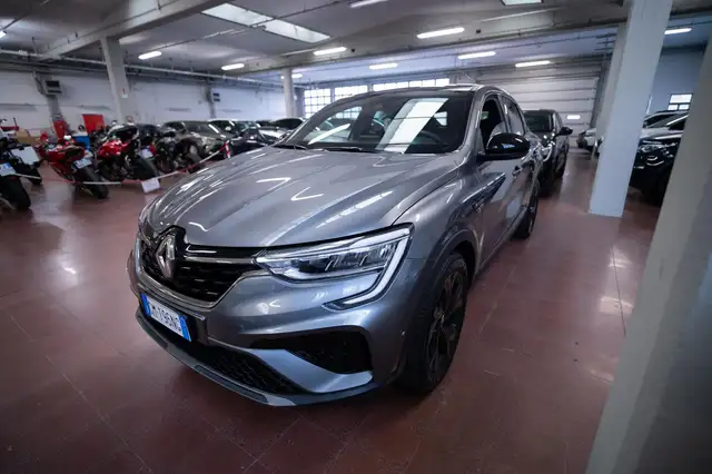 Renault Arkana 1.6 E-Tech full hybrid R.S. Line 145cv