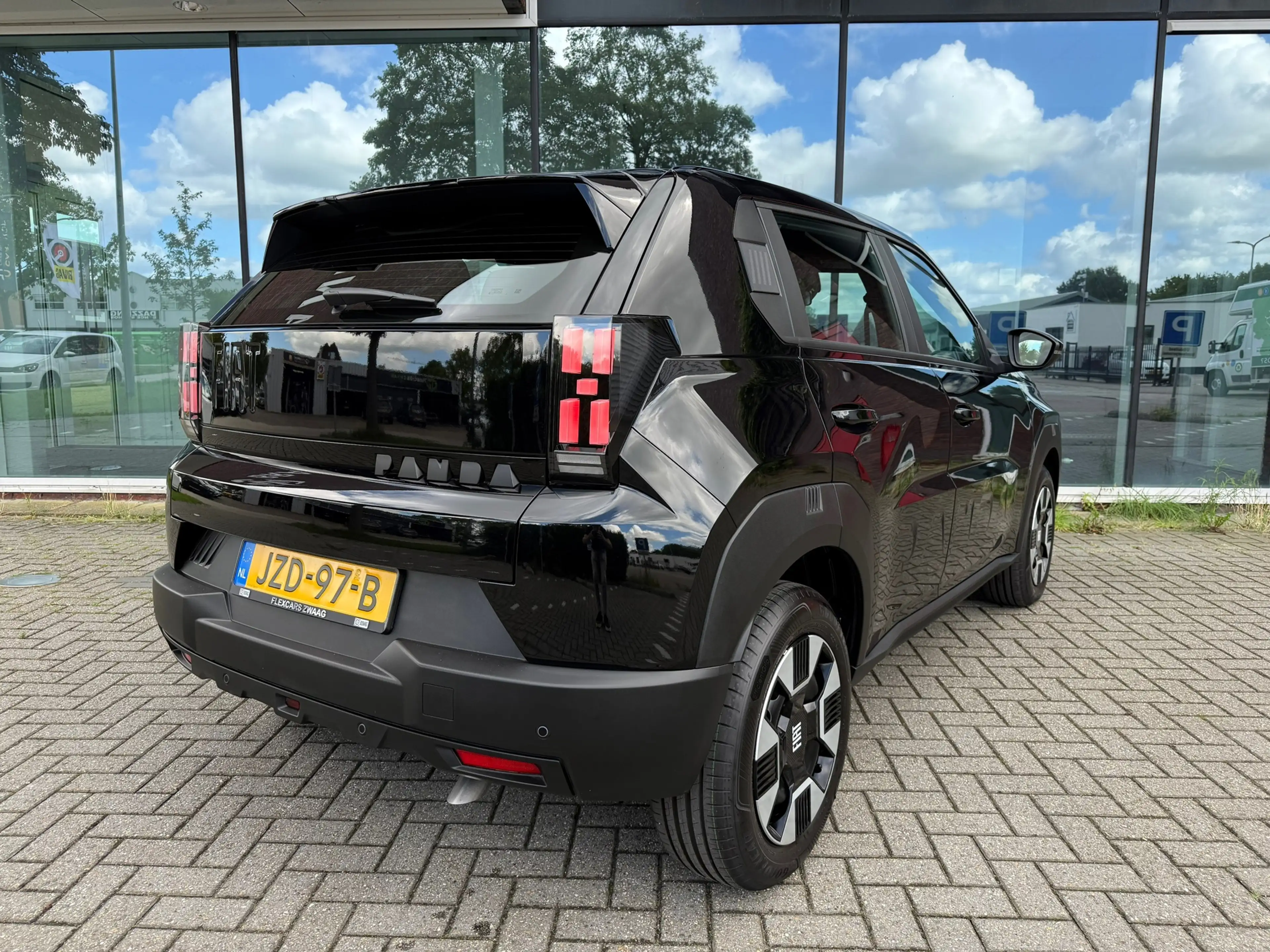 Fiat Grande Panda 1.2 Hybrid ICON - Automaat - Media - Airco - Nieuw — photo 25
