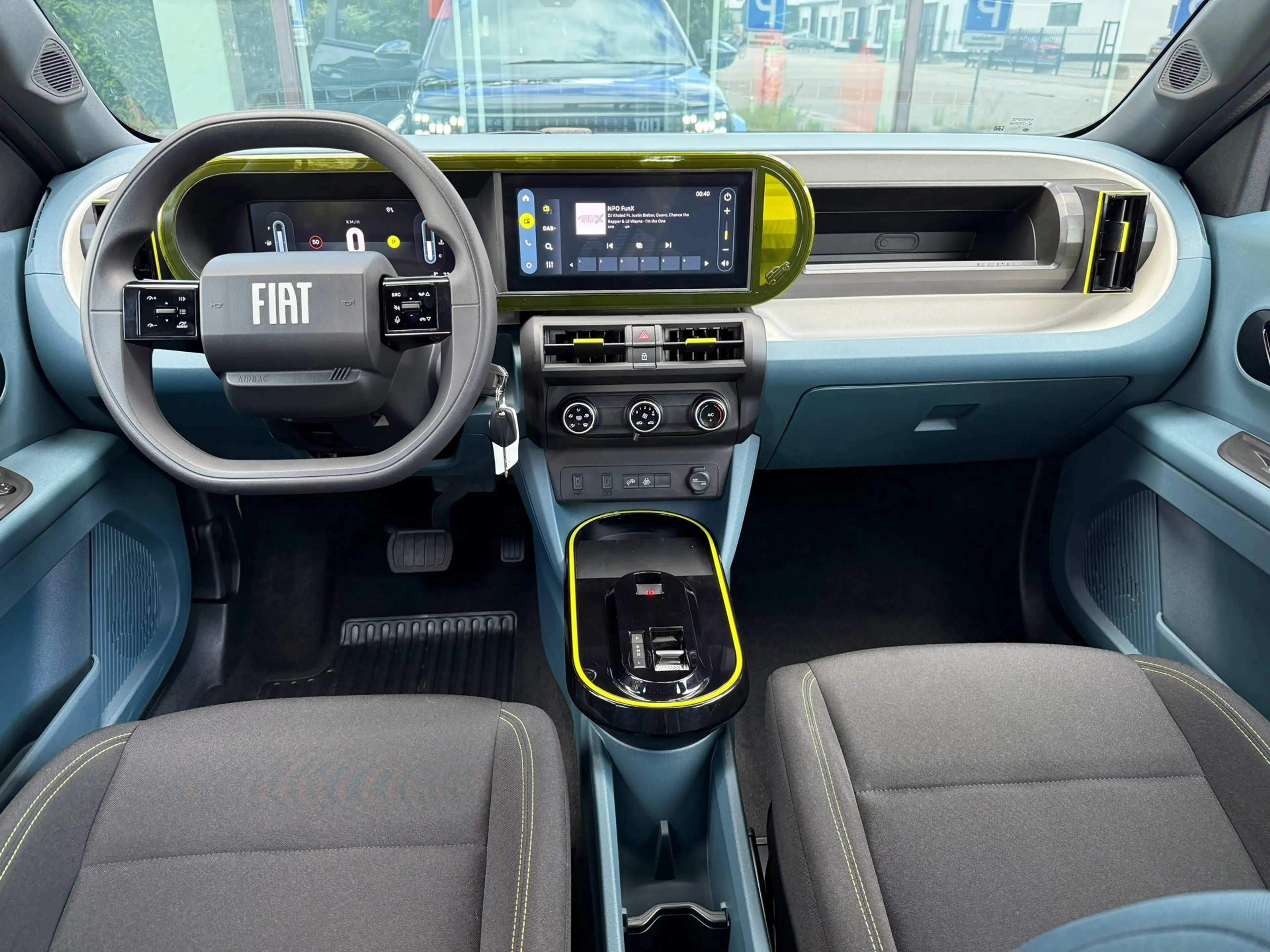 Fiat Grande Panda 1.2 Hybrid ICON - Automaat - Media - Airco - Nieuw — photo 2