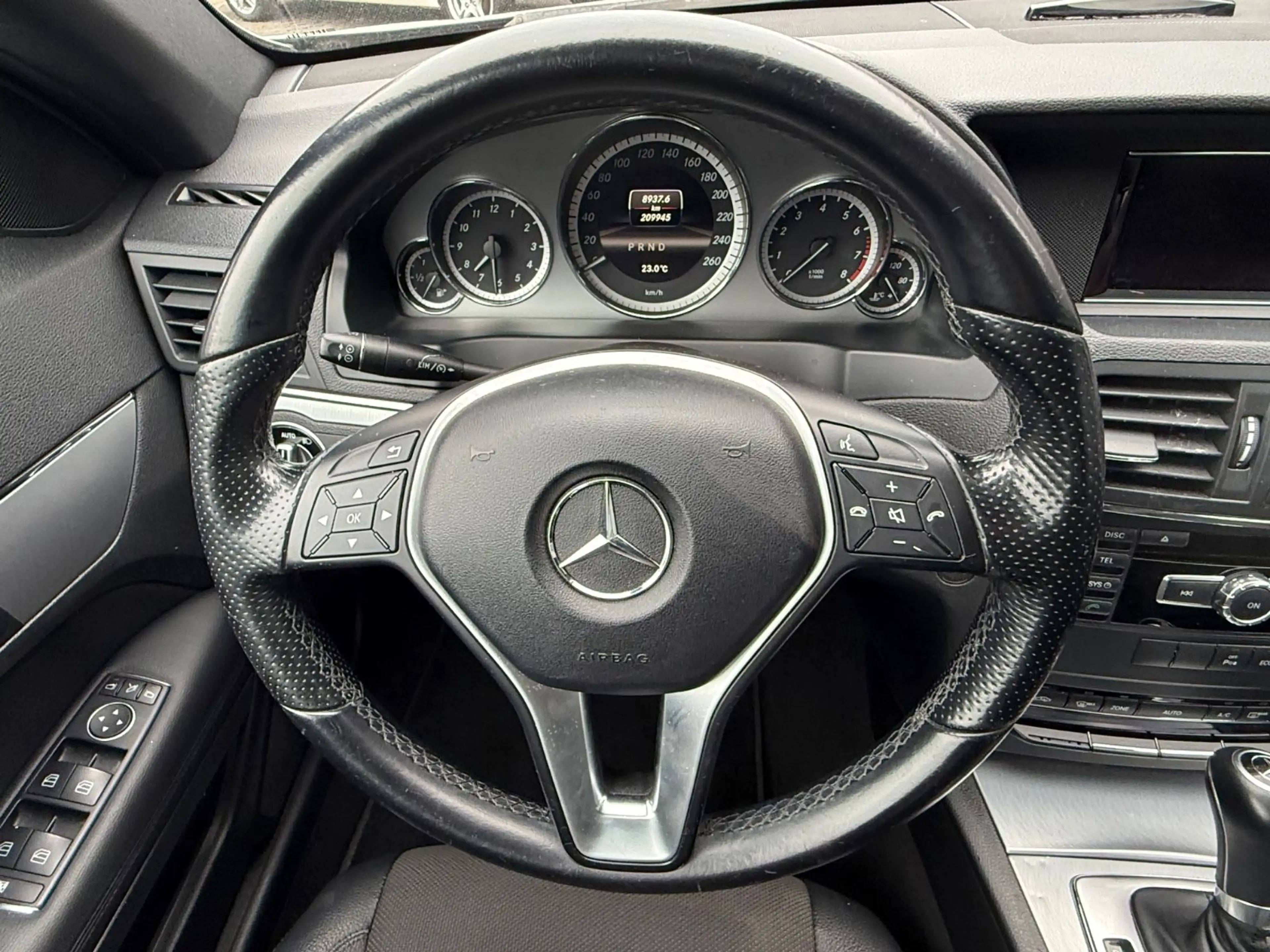 Mercedes-Benz E 200 Coupe CGI BlueEfficiency*Automat*GARANTIE — photo 15