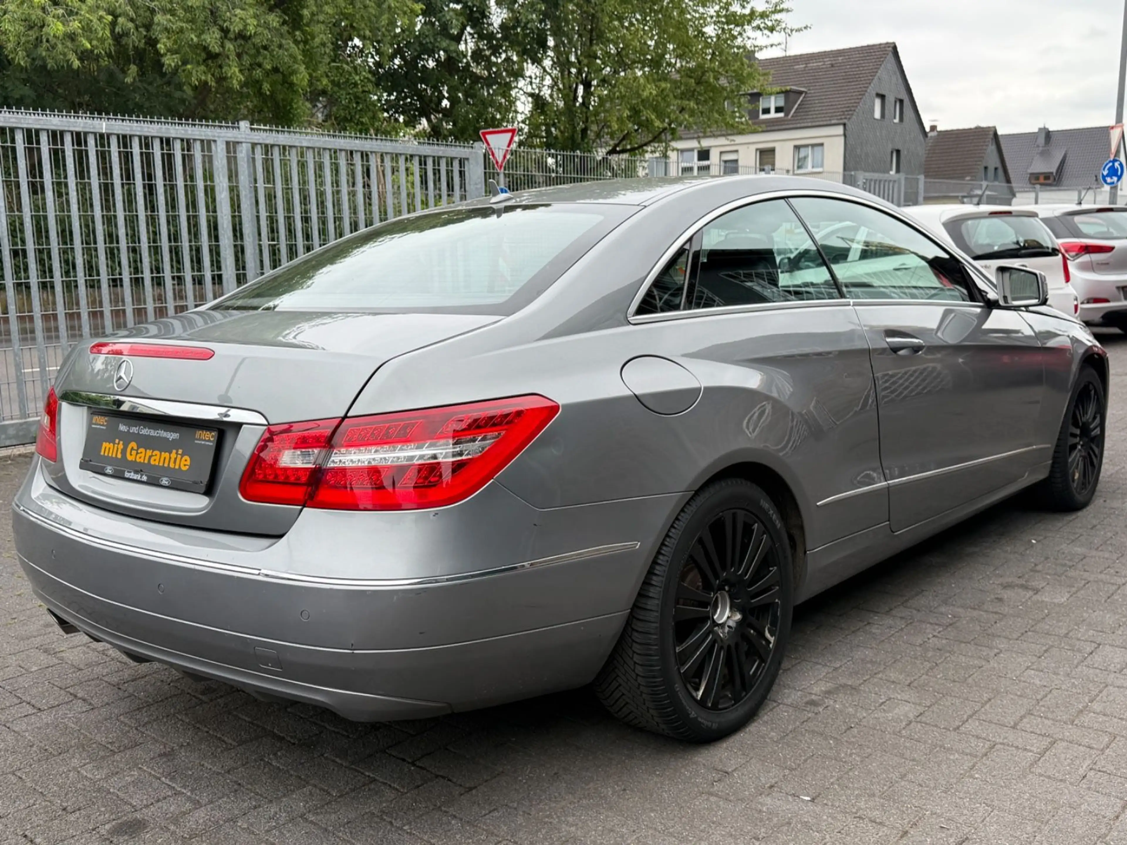 Mercedes-Benz E 200 Coupe CGI BlueEfficiency*Automat*GARANTIE — photo 5