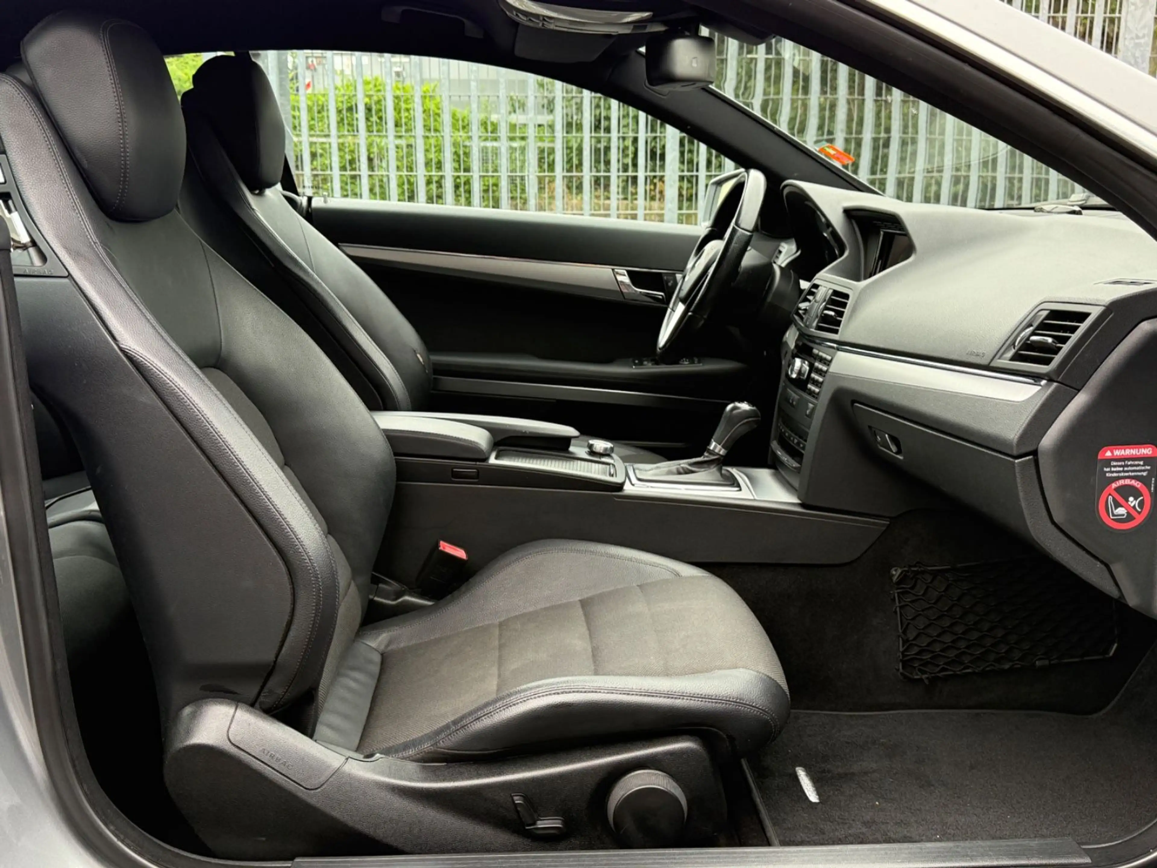 Mercedes-Benz E 200 Coupe CGI BlueEfficiency*Automat*GARANTIE — photo 13