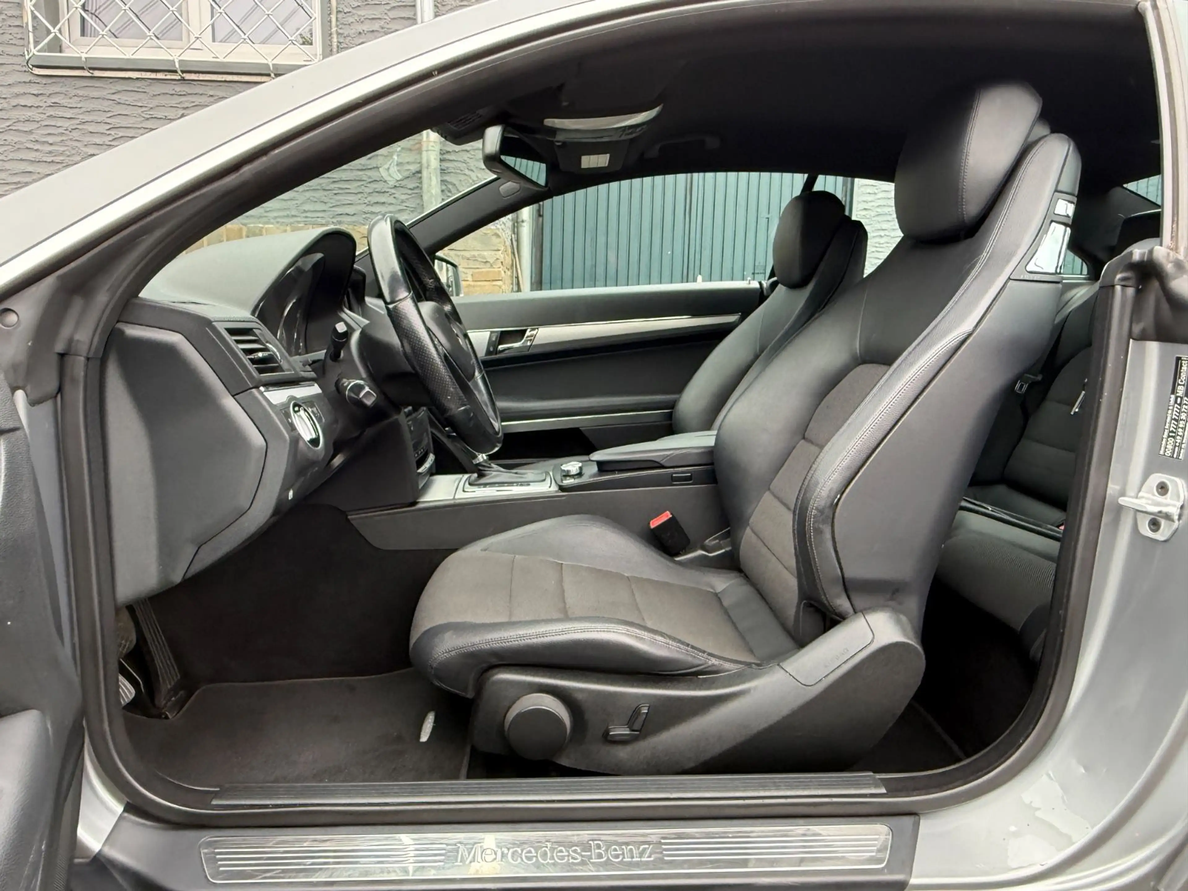 Mercedes-Benz E 200 Coupe CGI BlueEfficiency*Automat*GARANTIE — photo 10
