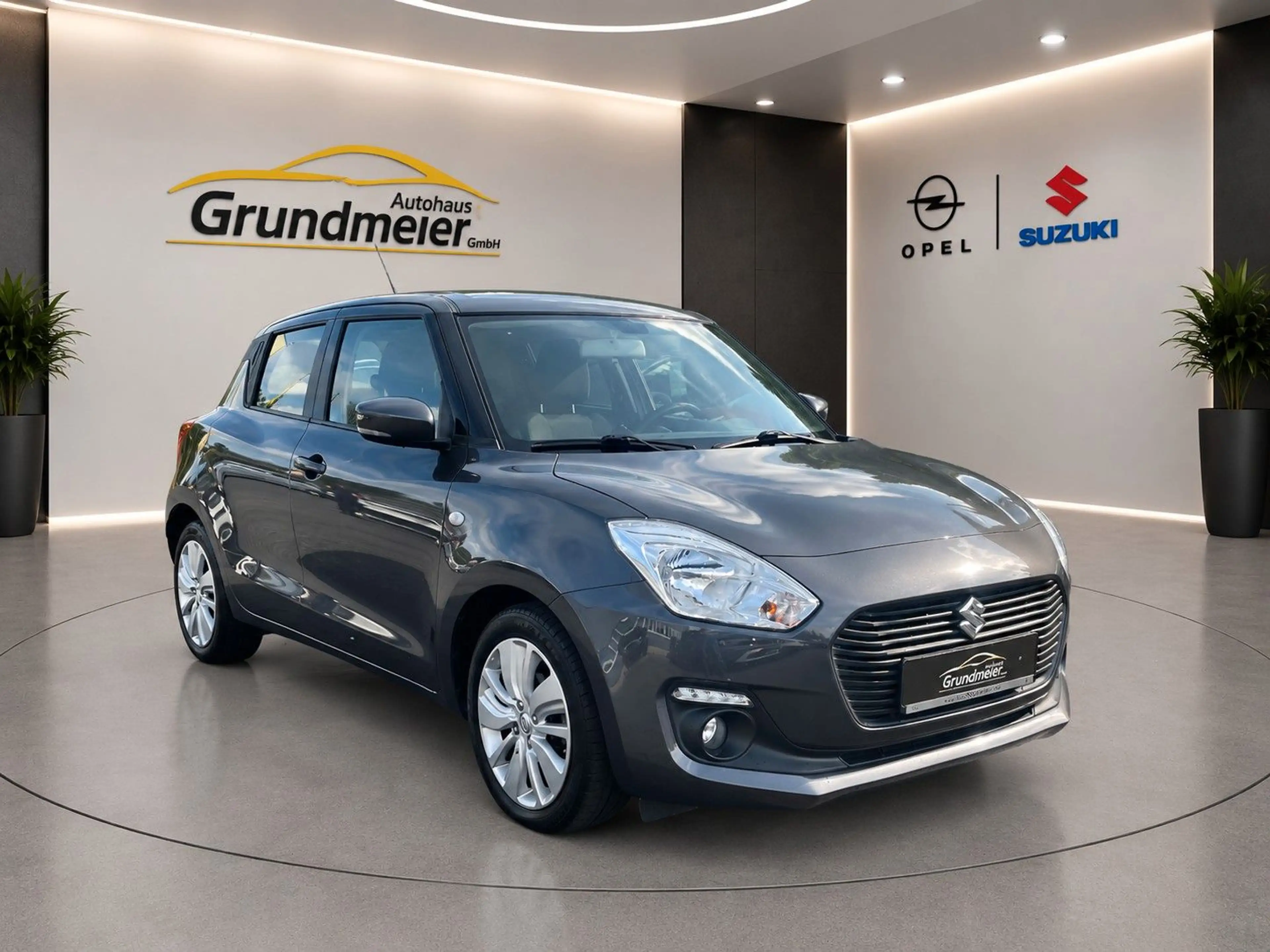 Suzuki Swift Comfort Hybrid /Allwetter/Kamera/CarPlay