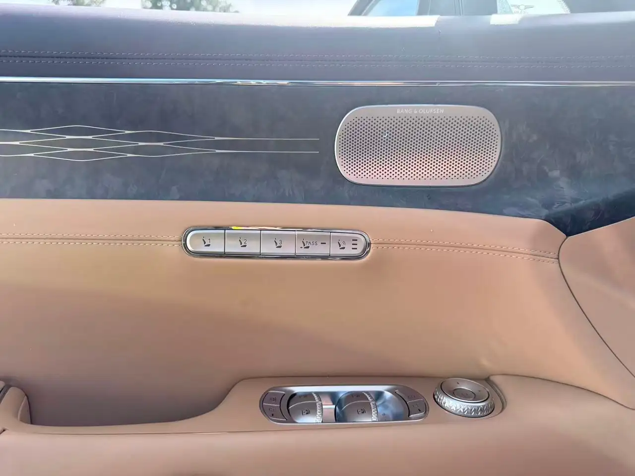 Genesis G90 снимка Genesis G90