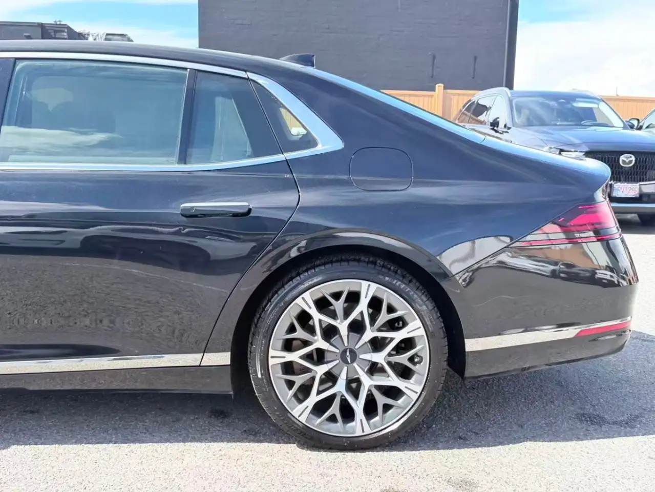 Genesis G90 снимка Genesis G90