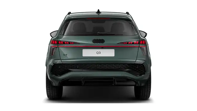 Audi Q3 view 5