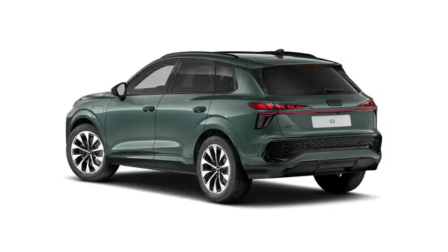 Audi Q3 view 3