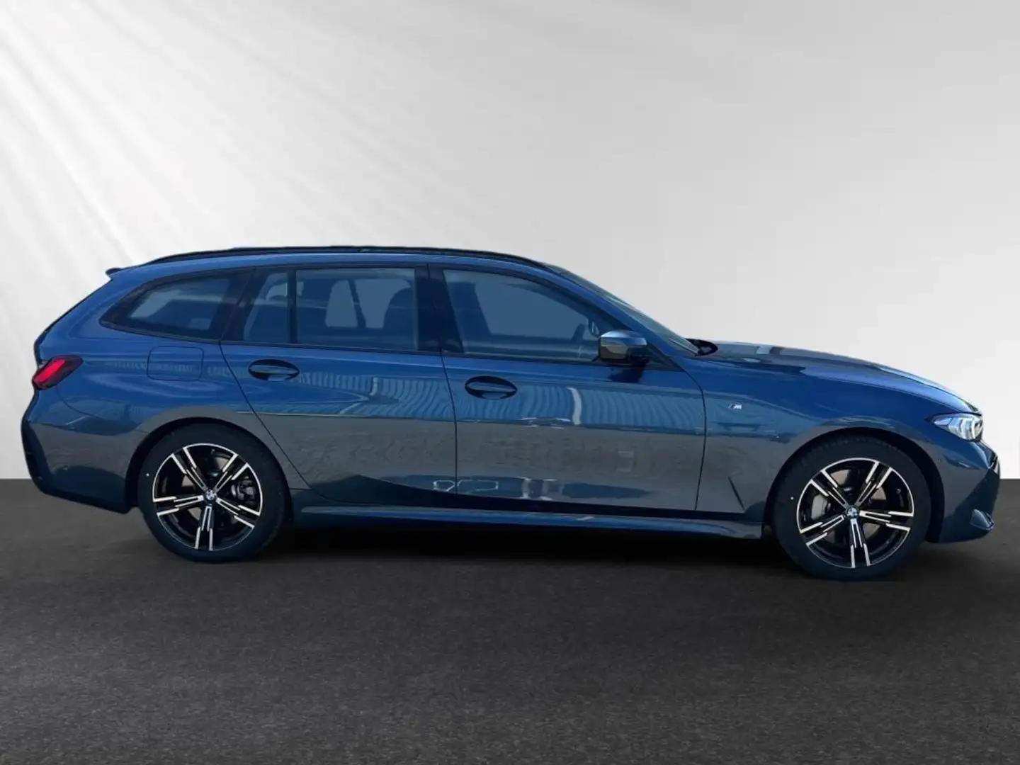 BMW 330 i xDrive Touring M Sport|Stop&Go|HiFi|18"LMR|Parka Blau - 2
