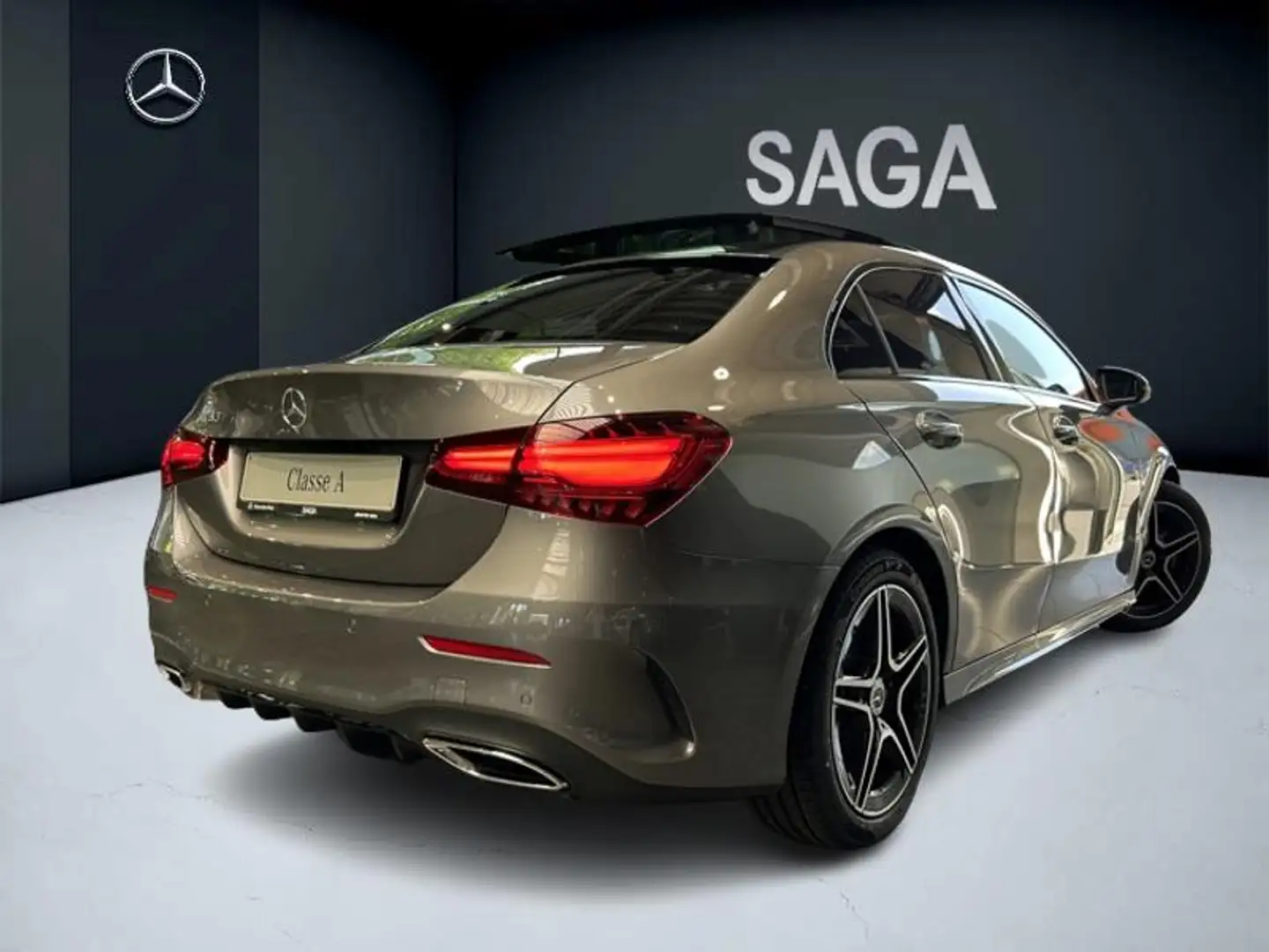 Mercedes-Benz A 180 Berline Grau - 2