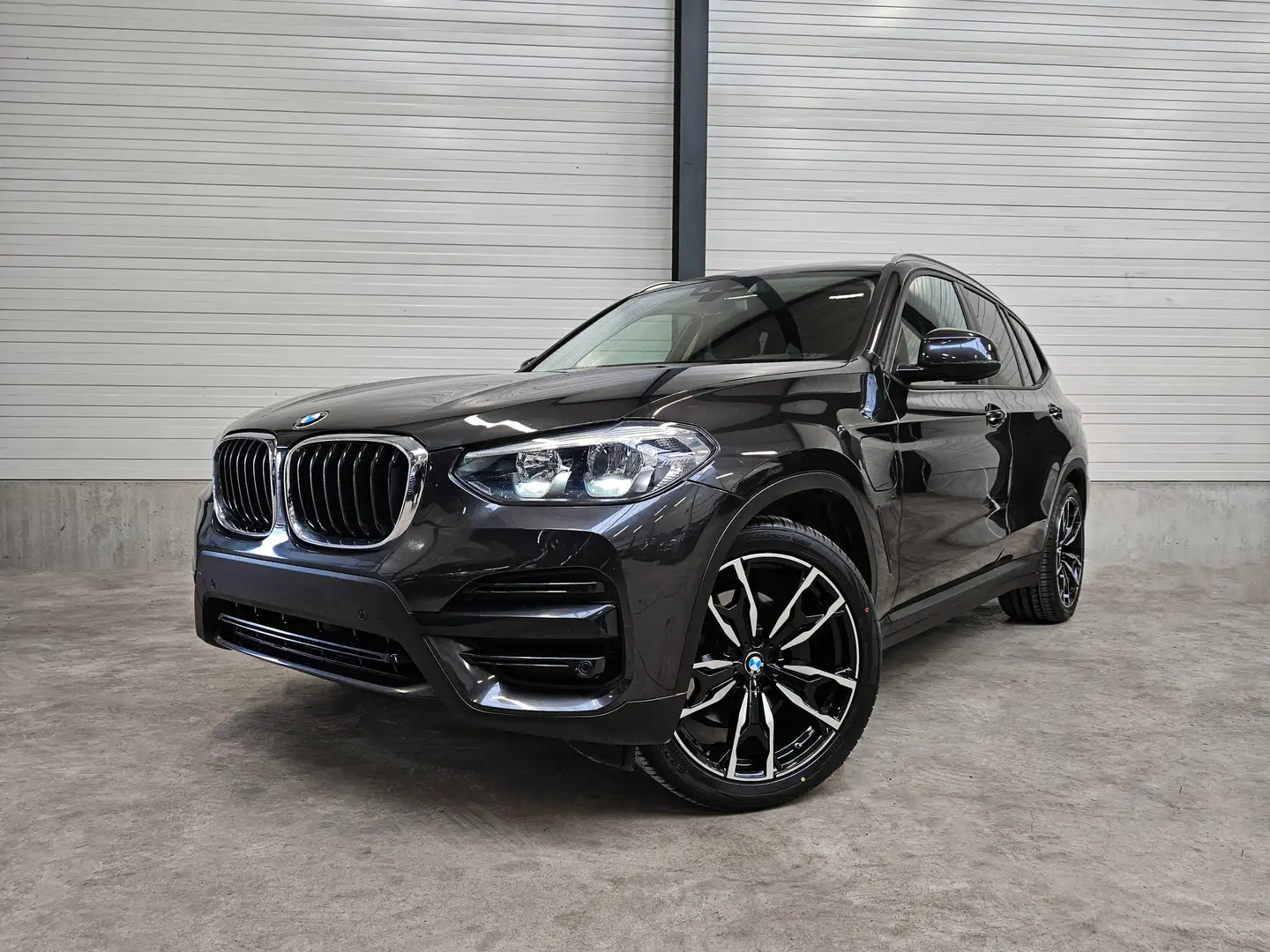 BMW X3 e✖ AUTO | APPLE CARPLAY | BLACK PACK | TVA ✔ Šedá - 1