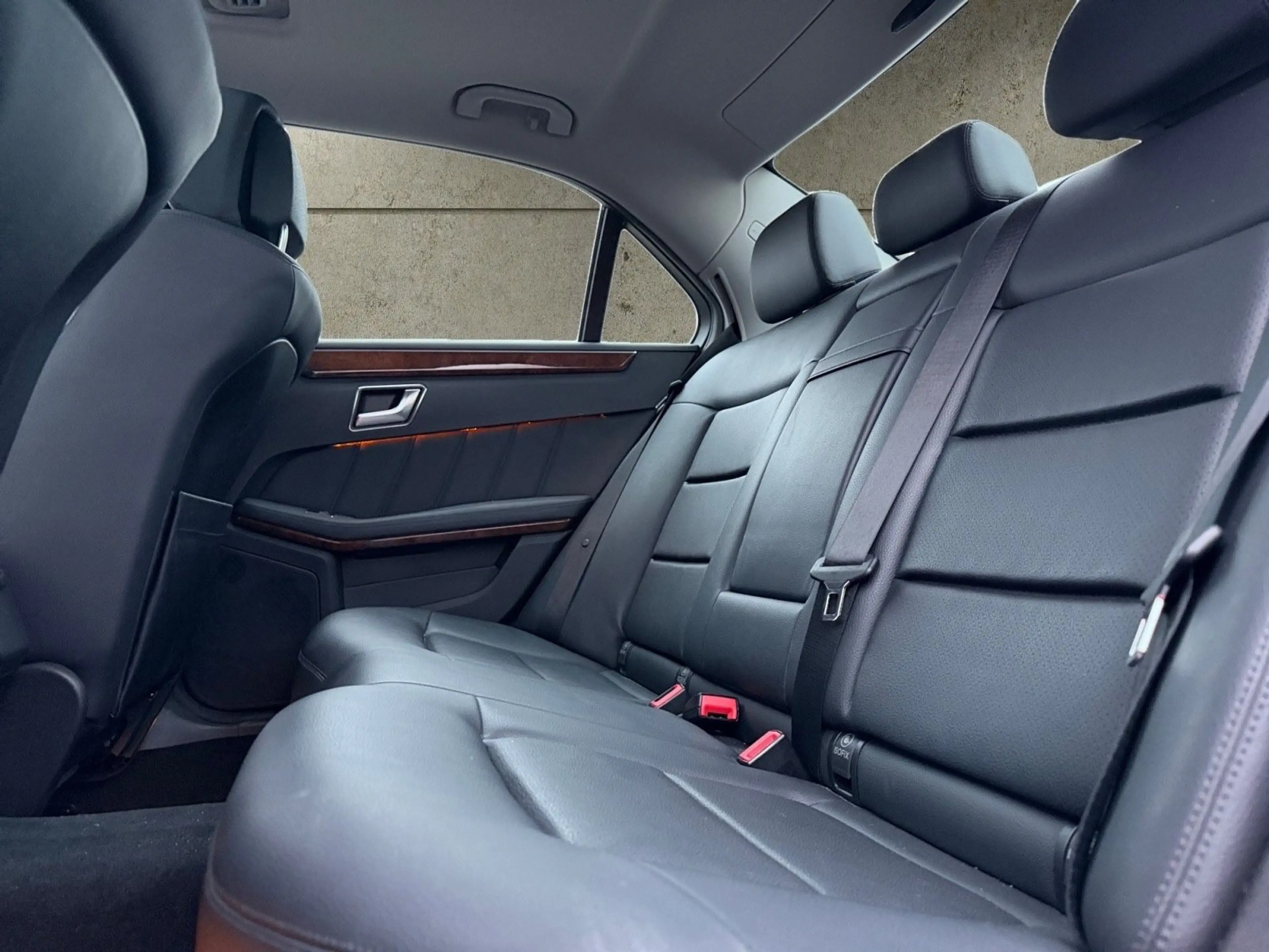 Mercedes-Benz E 250 E Limousine E 250 CGI BlueEfficiency *NAVI — photo 11