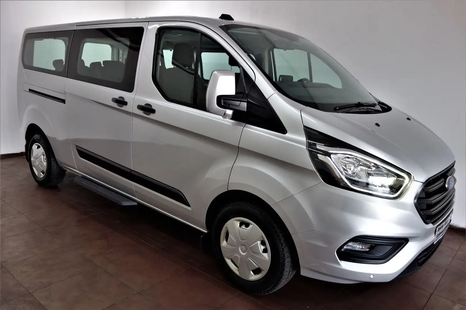 Ford Transit Custom Kombi 320 L2 6-Gang/Navi/8-Sitzer Silber - 1