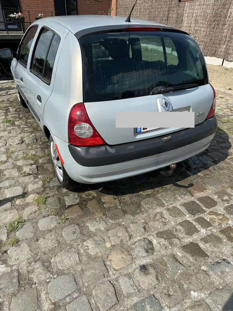 Renault Clio 1.2i Authentique - 1