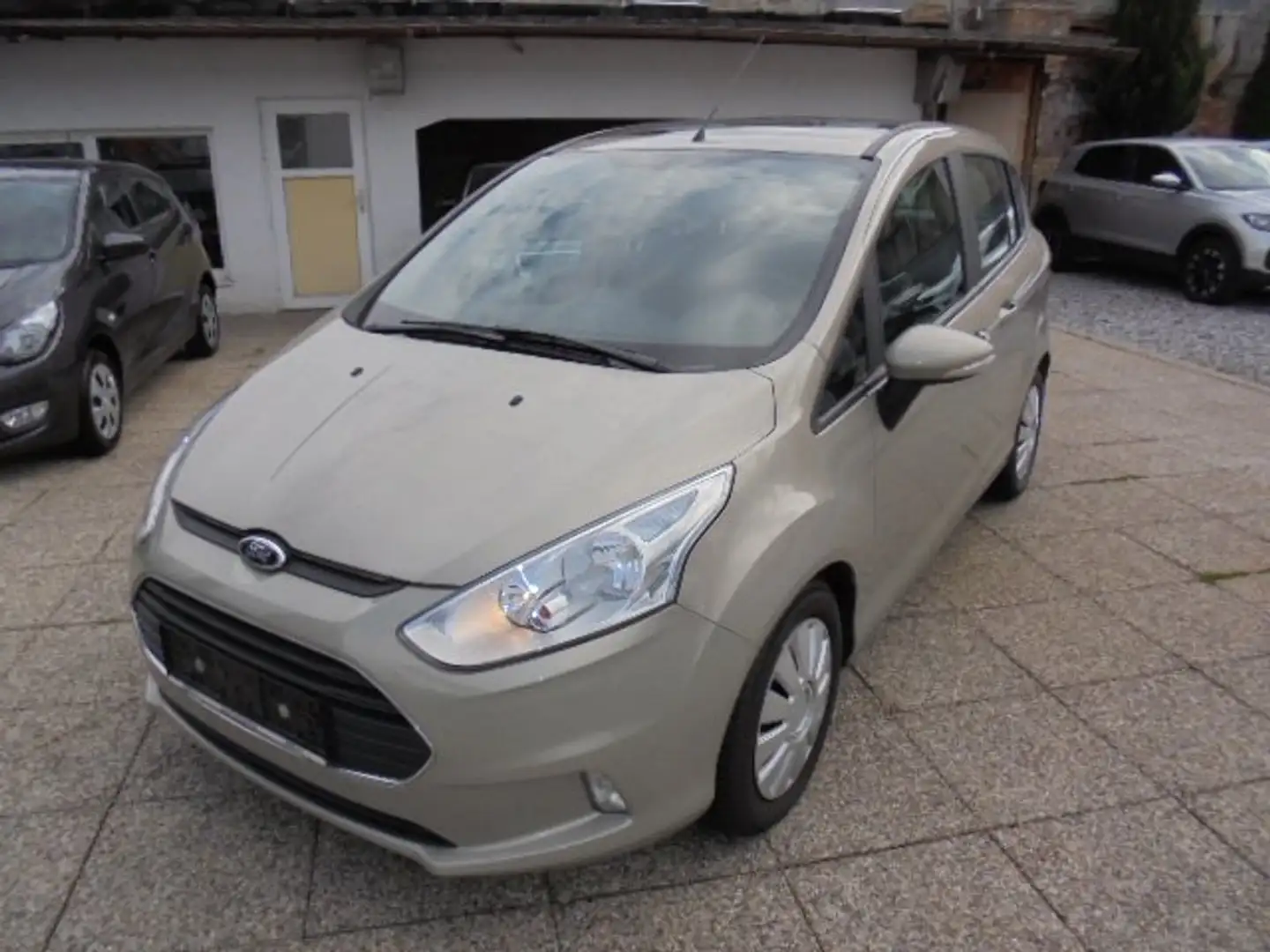 Ford B-Max B-MAX Trend 1,0 EcoBoost - EXPORT !! Grau - 1