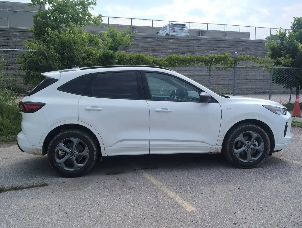 Ford Escape снимка Ford Escape