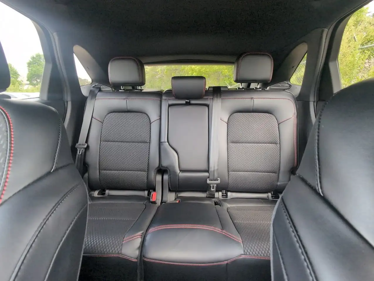 Ford Escape снимка Ford Escape
