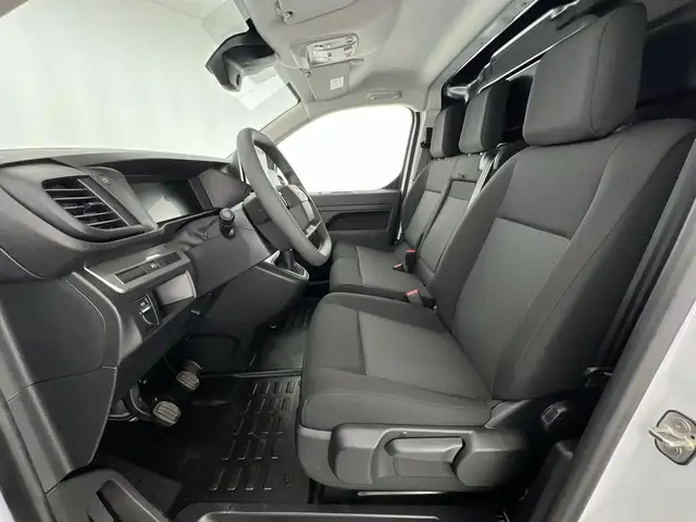 Opel Vivaro view 8