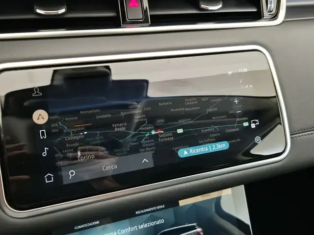 Land Rover Range Rover Evoque view 12