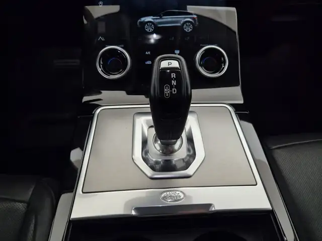Land Rover Range Rover Evoque view 11