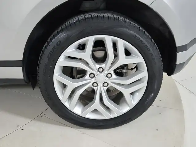 Land Rover Range Rover Evoque view 9