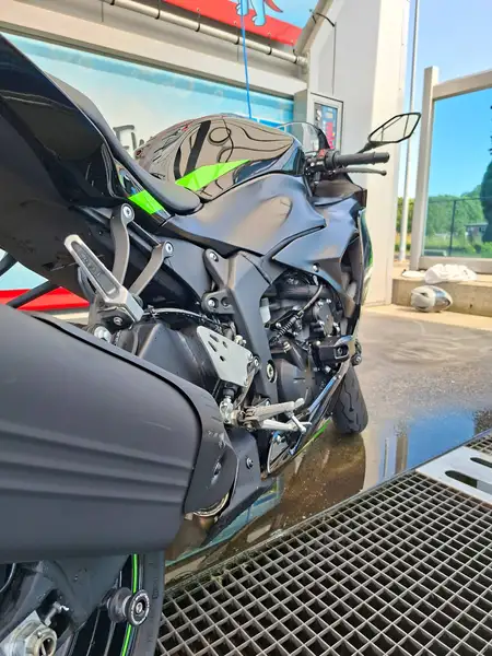 Kawasaki Ninja ZX-6R - foto 8