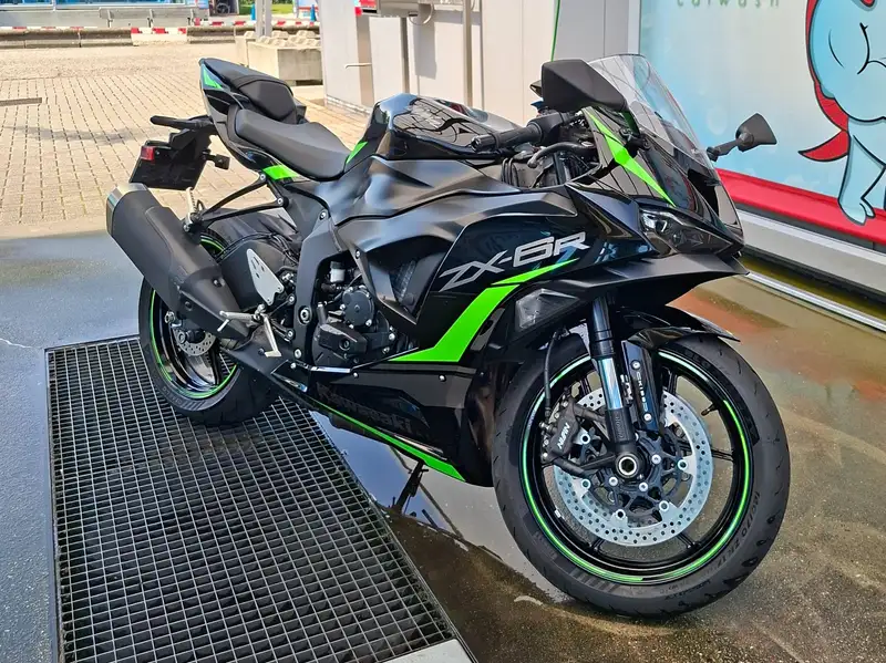Kawasaki Ninja ZX-6R