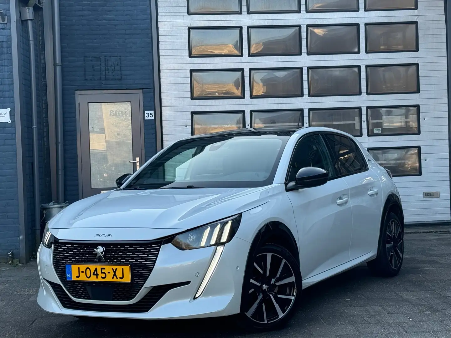Peugeot 208 1.2 PureTech GT-Line | Clima | Navi | Camera | Pan Wit - 1