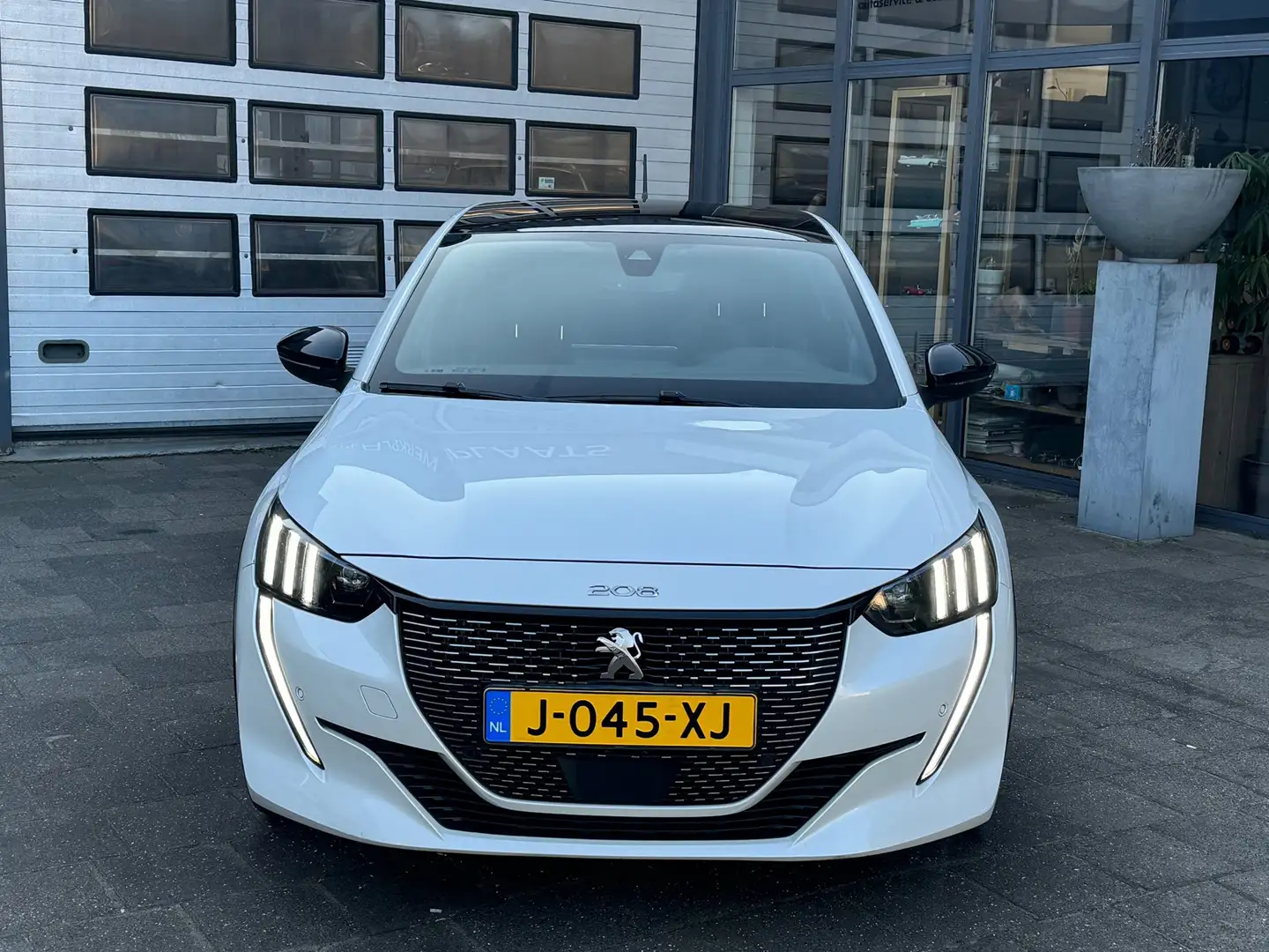 Peugeot 208 1.2 PureTech GT-Line | Clima | Navi | Camera | Pan Wit - 2