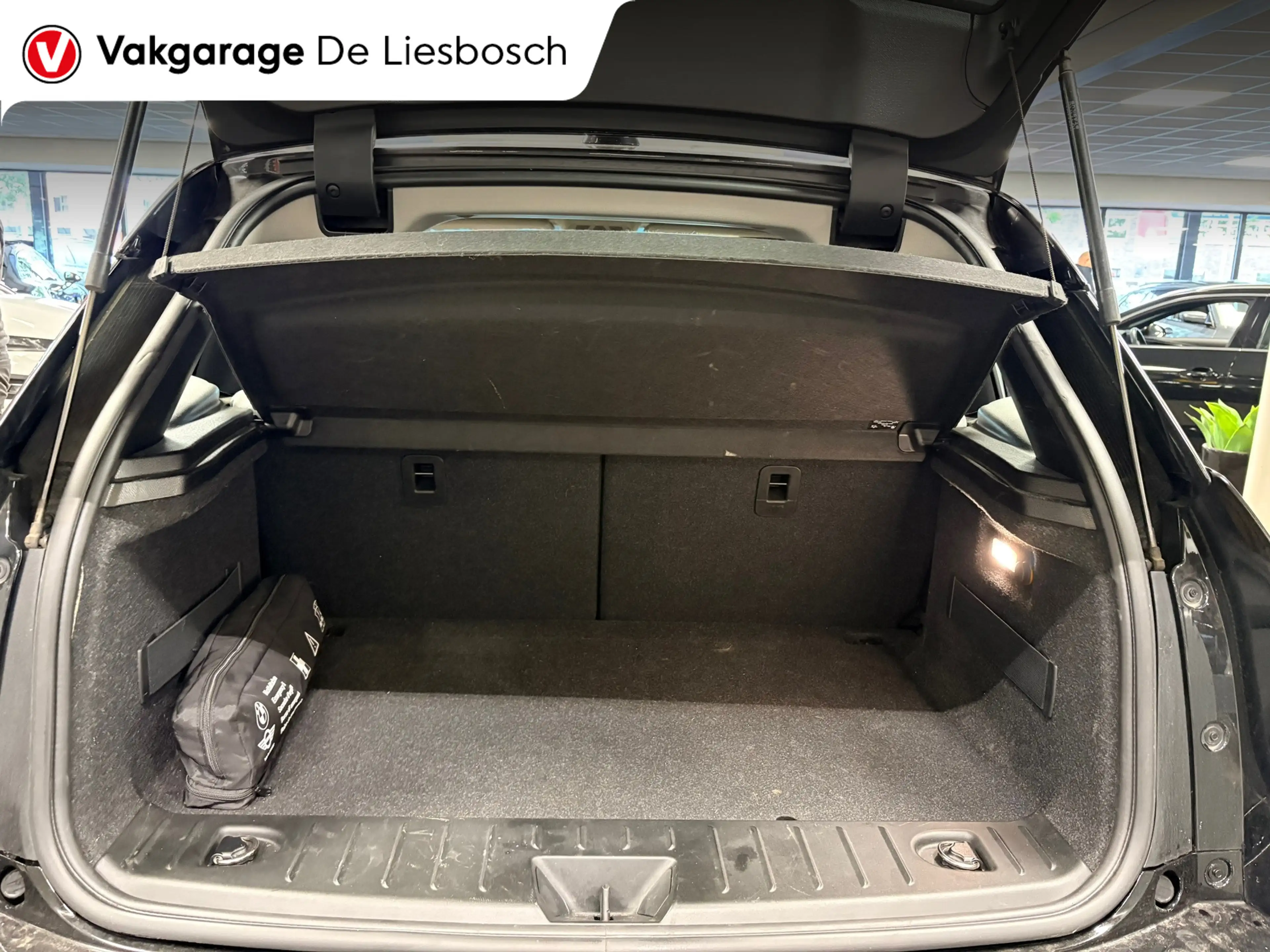 BMW i3 S 120Ah 42 kWh — photo 11