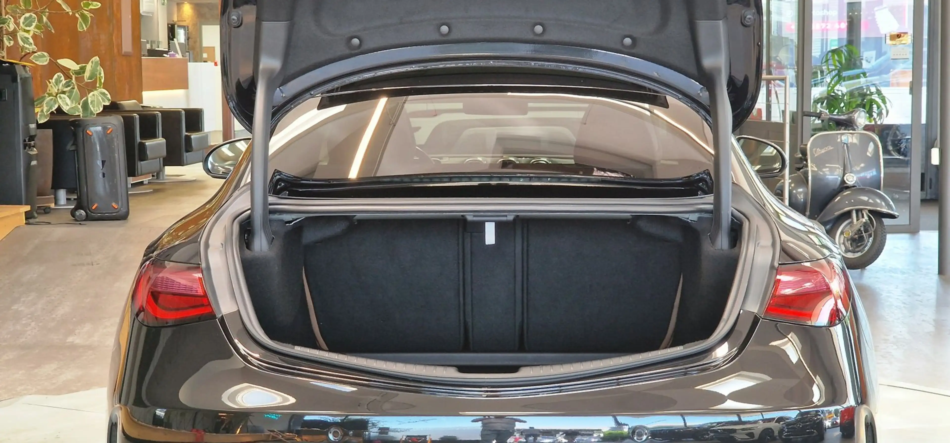 Mercedes-Benz CLE 300 4 Matic AMG-Line Aut. *Pano*360*Head-Up*Burmester* — photo 9