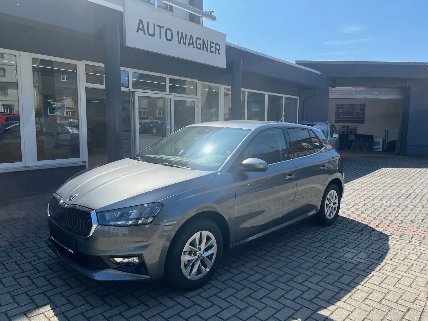 Skoda Fabia Top Selection 1.0TSI *KAM 2xEPH SH DAB APP Gris - 1