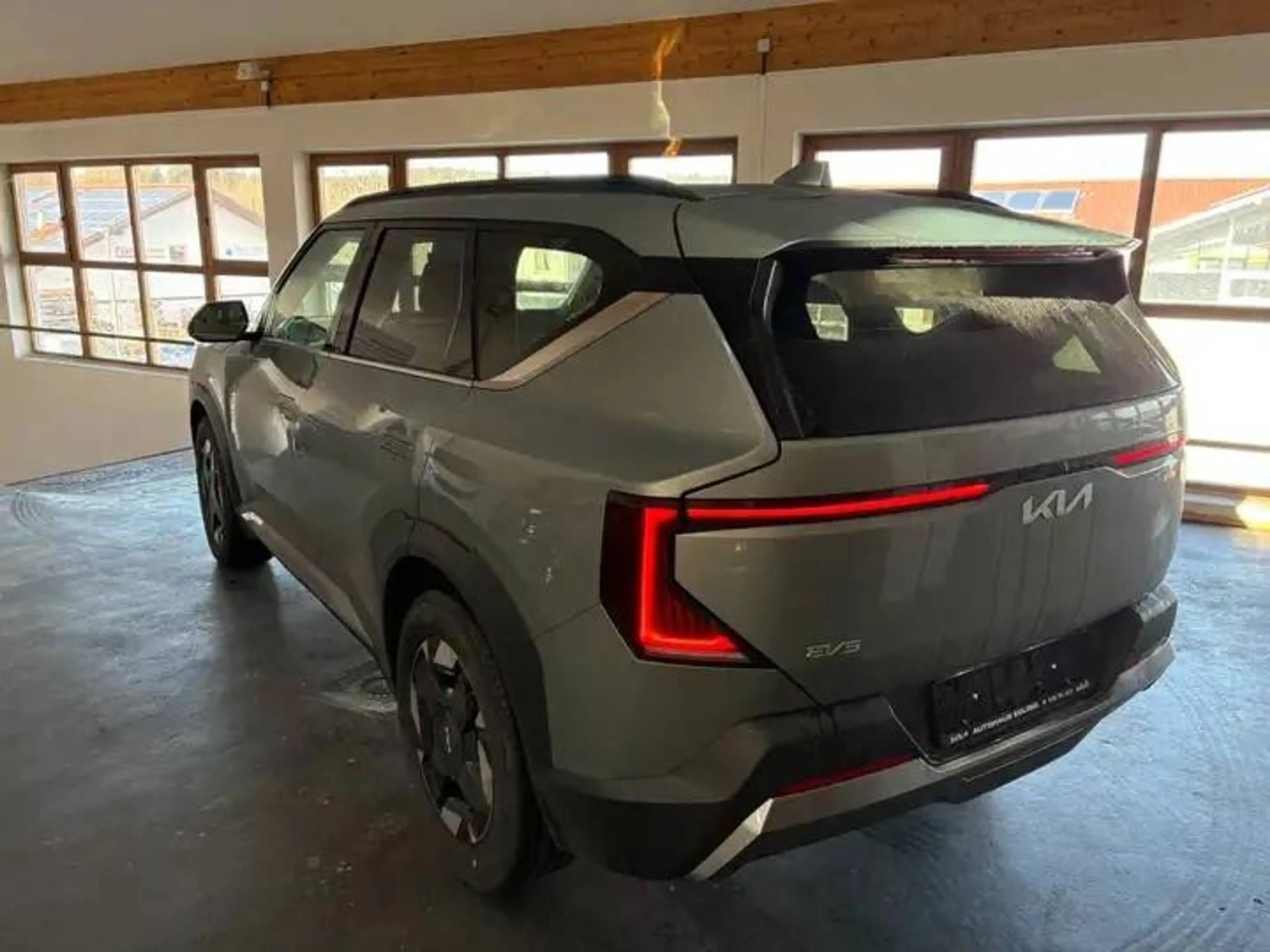 Kia EV5 Air — photo 3
