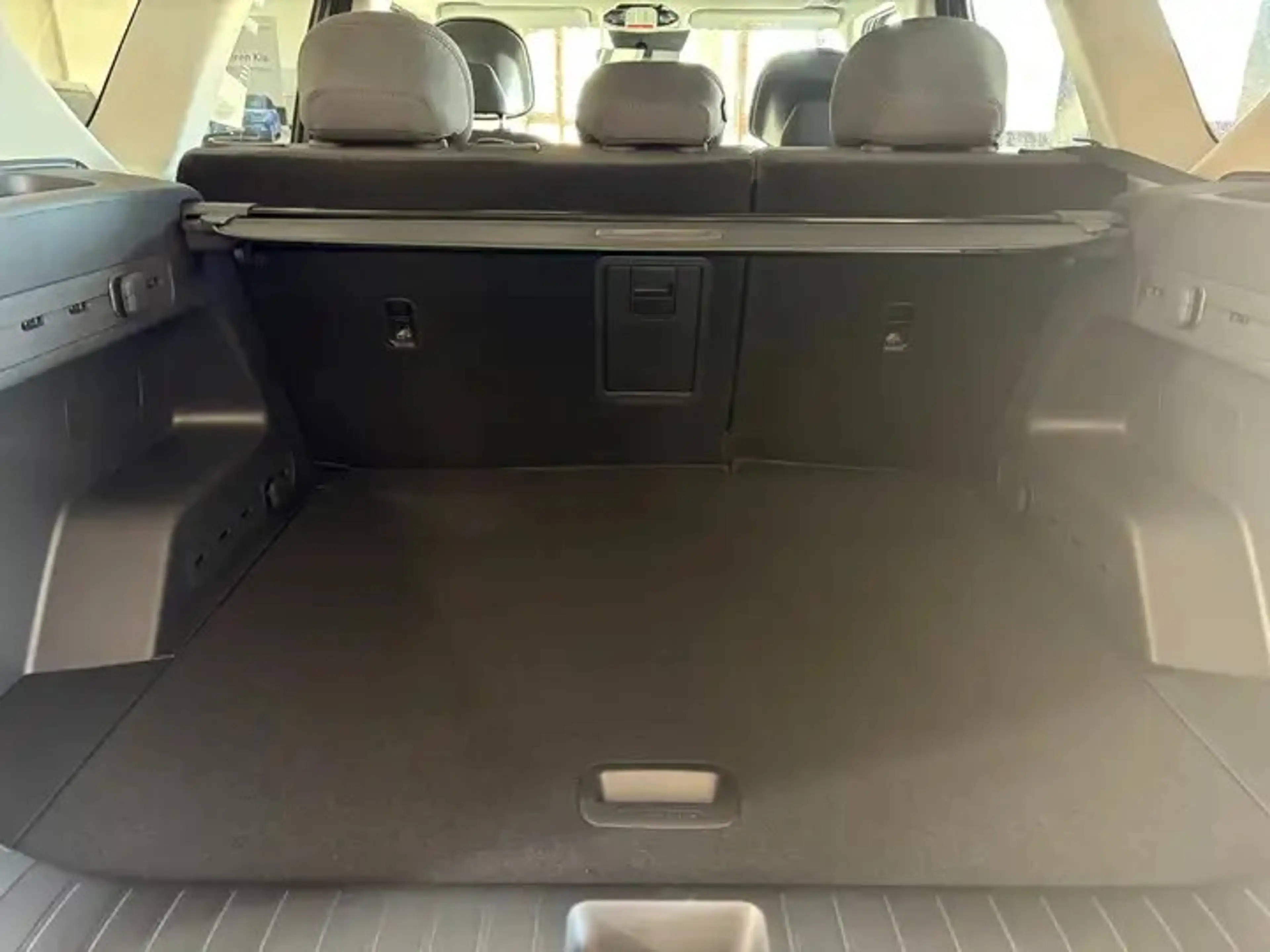 Kia EV5 Air — photo 10