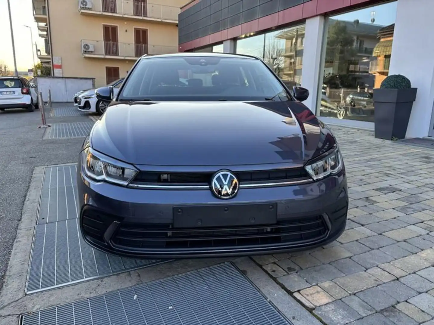 Volkswagen Polo 1.0 TSI Life LED-APP CONNECT-CAM Grigio - 2