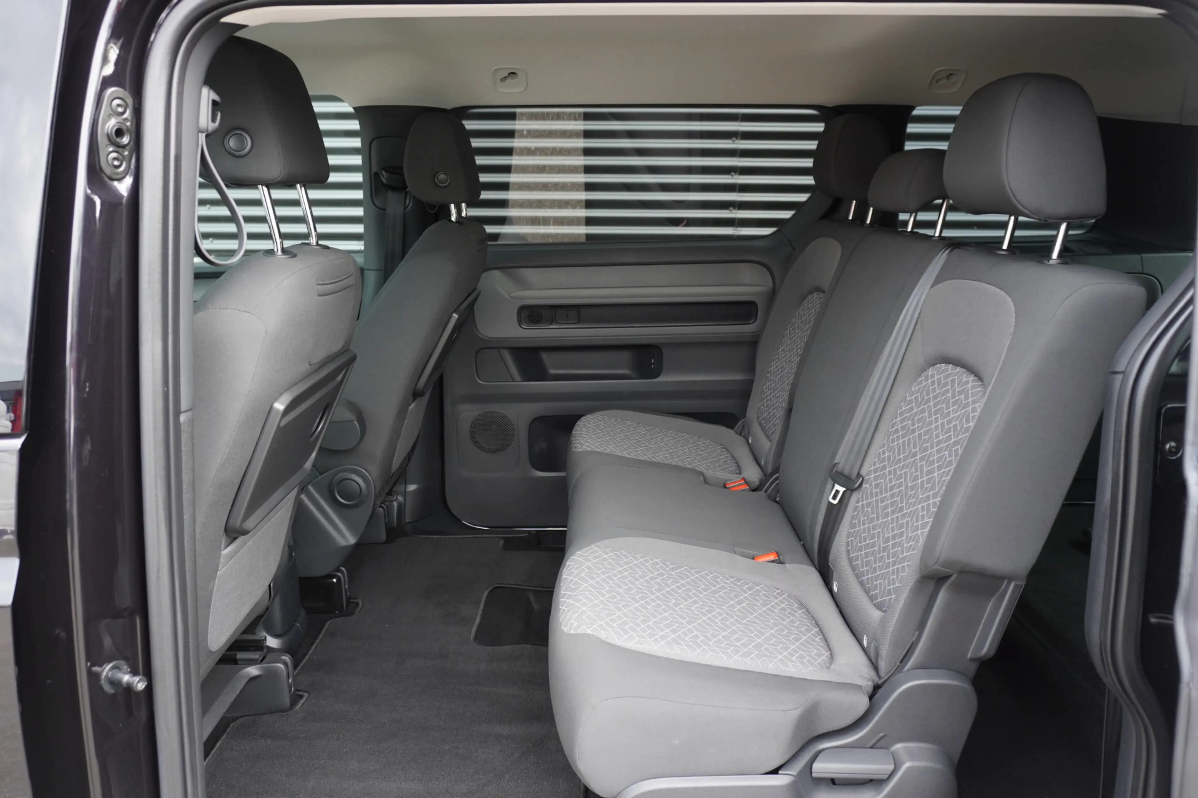 Volkswagen ID. Buzz Pro 86 kWh 487km WLTP LWB 5 persoons Lang Apple Ca — photo 9