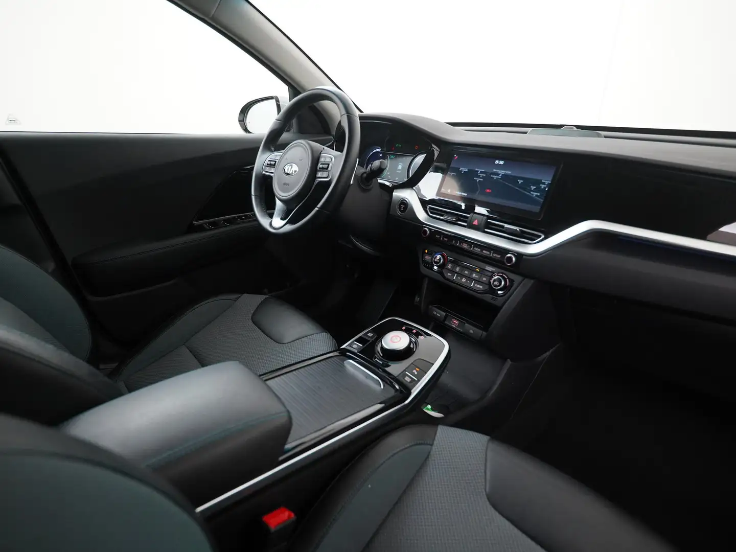 Kia e-Niro DynamicLine 64 kWh 3 fase | SOH 100% | Camera | Na Silber - 2