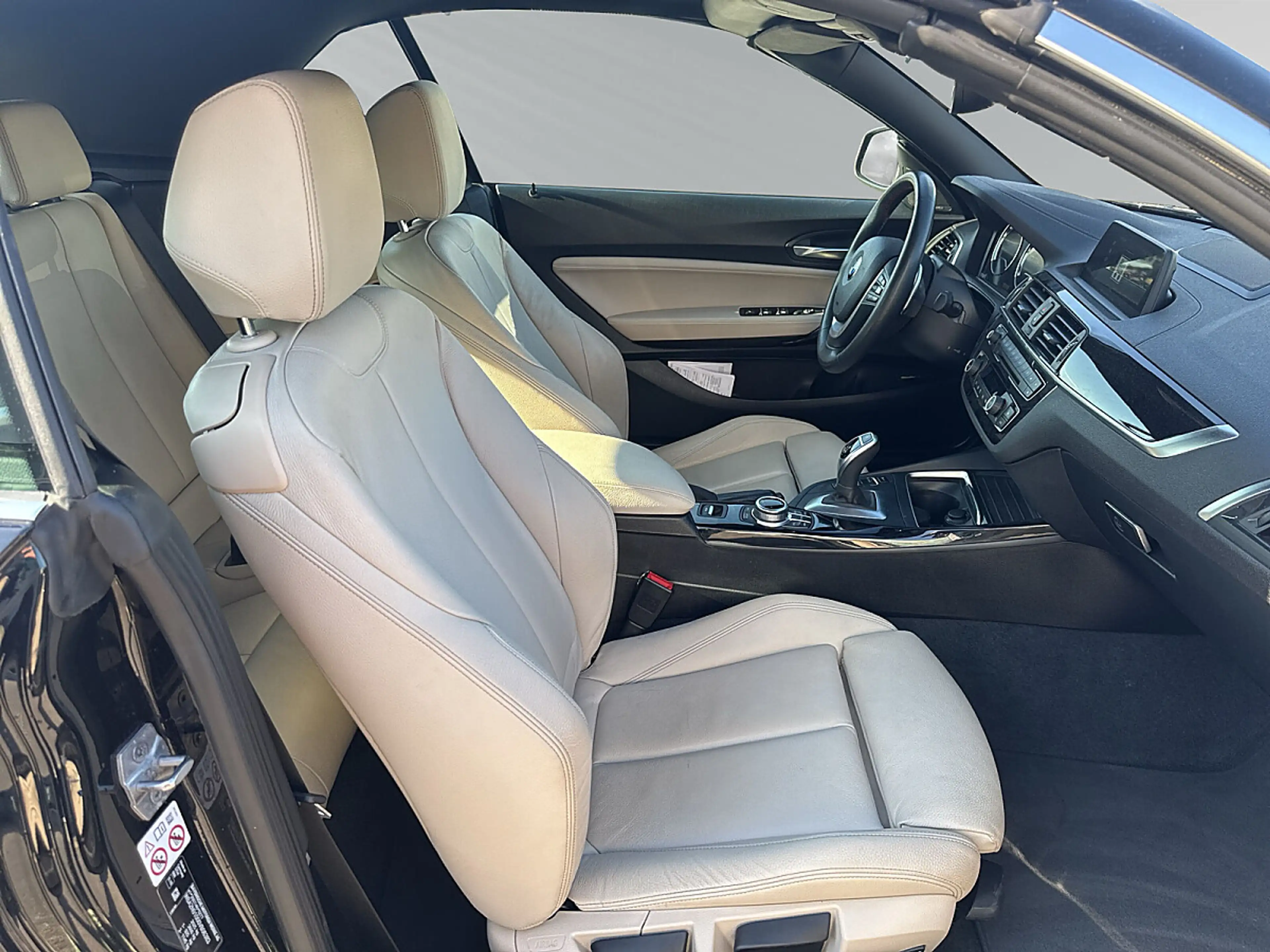BMW 225 d Sport Line — photo 10