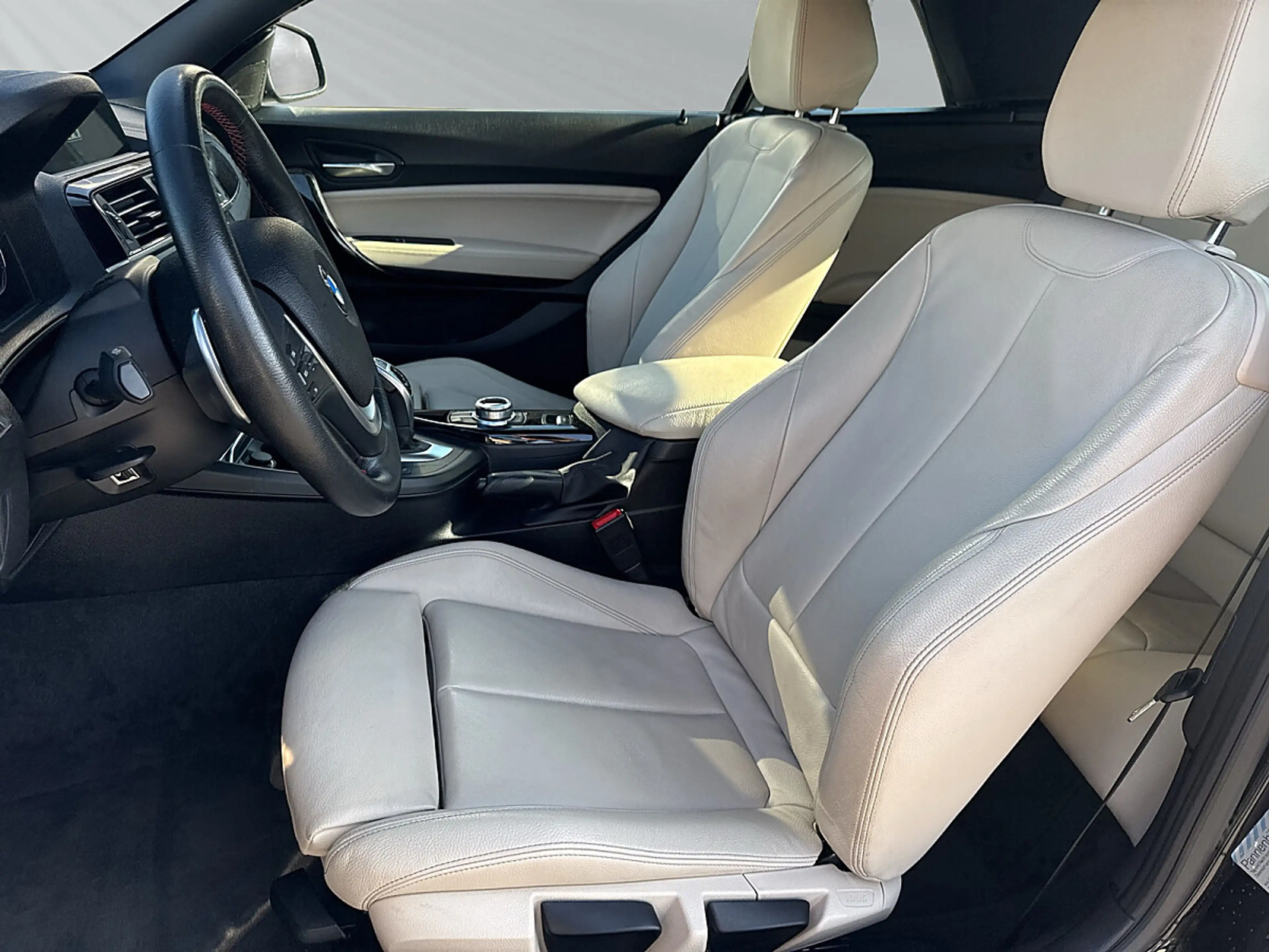 BMW 225 d Sport Line — photo 9