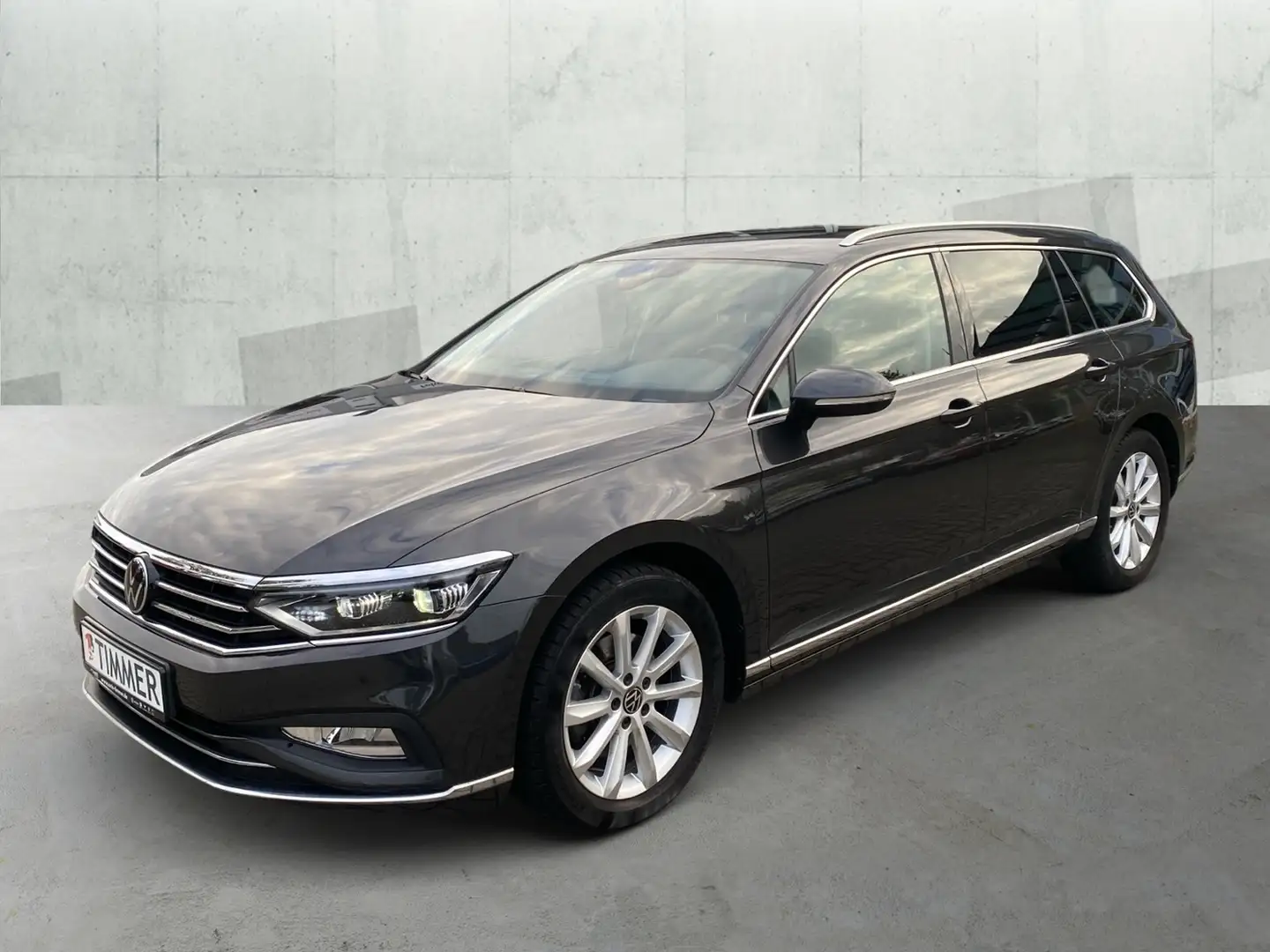 Volkswagen Passat Variant 2.0 TDI DSG ELEGANCE *AHK *IQ.LIGHT *ACC *RKAM *A Grijs - 2