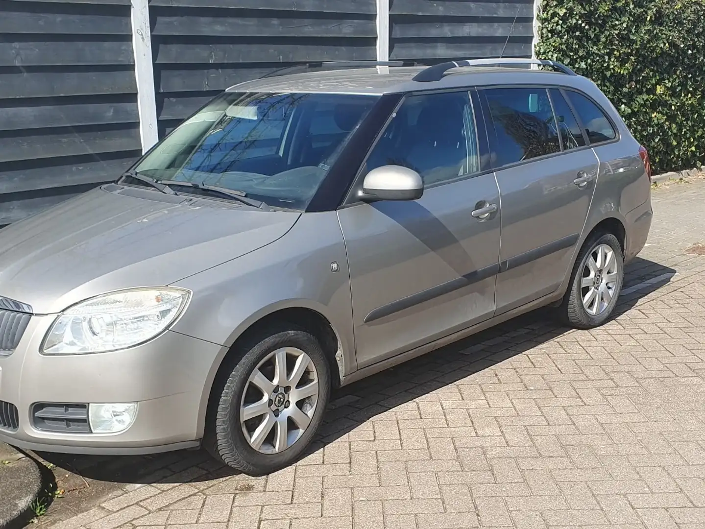 Skoda Fabia 1.6-16V Sport Bronze - 1