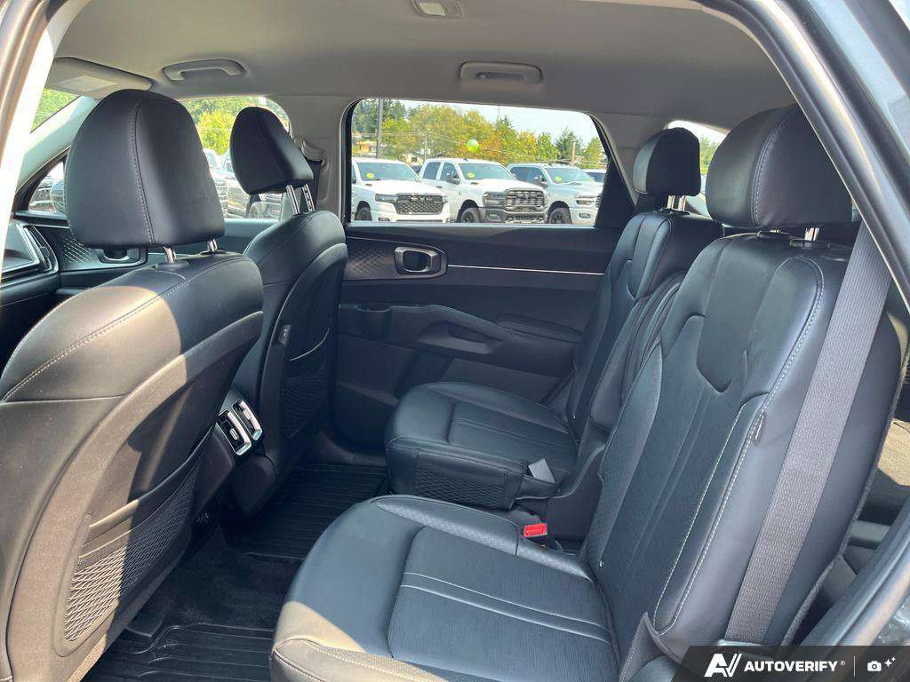 used 2025 Kia Sorento car, priced at $47,998