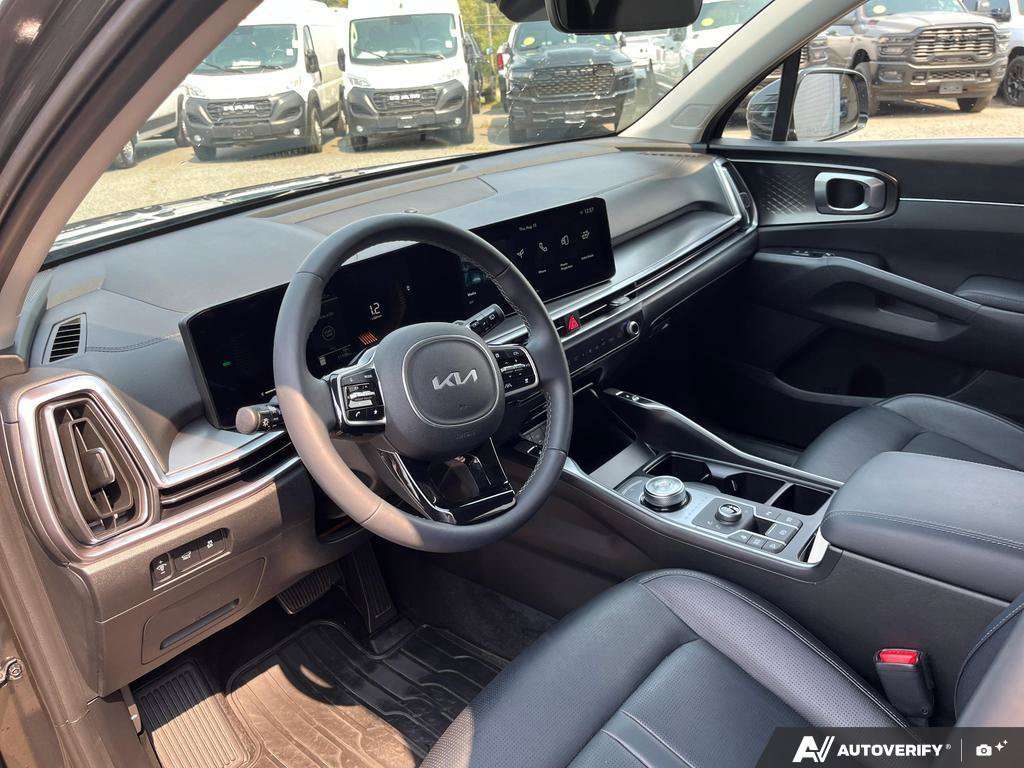 used 2025 Kia Sorento car, priced at $47,998