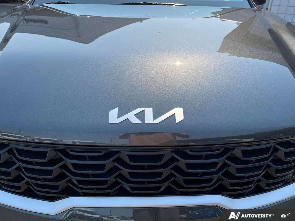 used 2025 Kia Sorento car, priced at $47,998