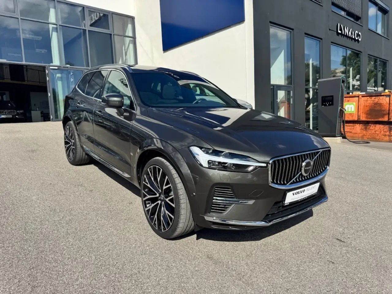 Volvo XC60 Inscription T8 AWD 22 Zoll Felge HarmanKardon Pano, миниатюра 2