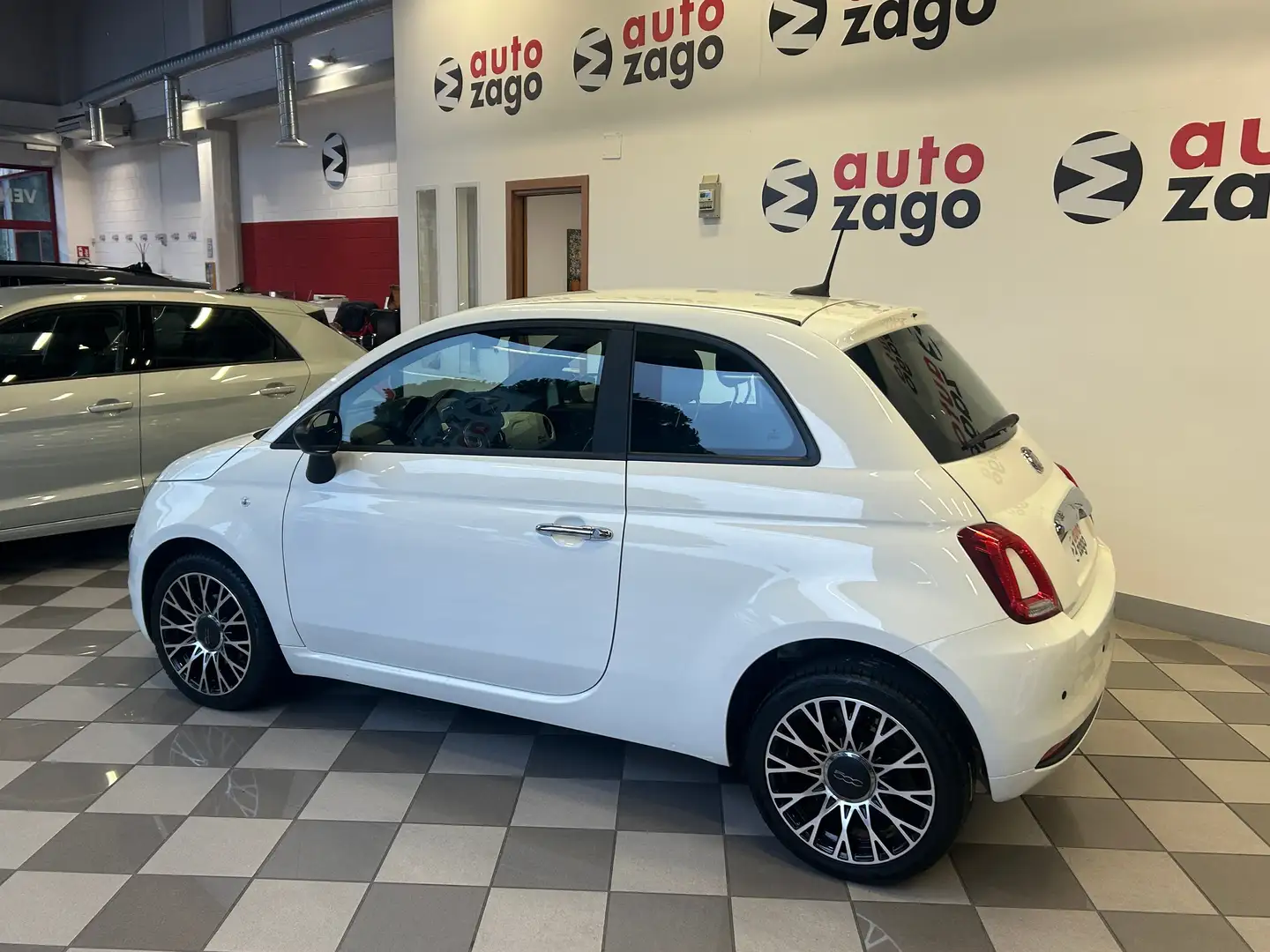 Fiat 500 1.0 hybrid Dolcevita 70cv Bianco - 2