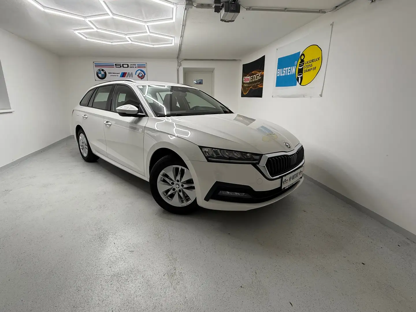 Skoda Octavia Ambition*AMBIENTE*LED*ACC*SITZHEIZUNG*GARANTIE* Weiß - 2
