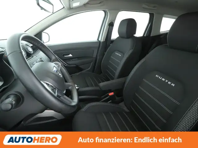 Dacia Duster view 10